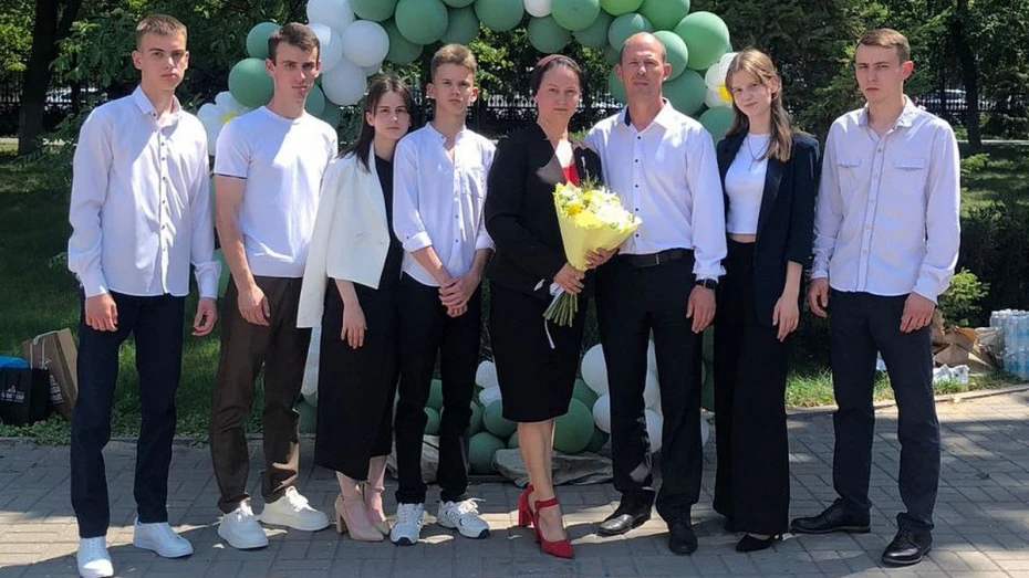 Владимир/Аналитика/Октябрь-Ноябрь25/13_РФ1 жительнице Лисок Людмиле Гордиенко присвоили звание «Мать-героиня».png